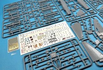 Scale model  Hawk 208 light fighter (Malaysian A.F.)